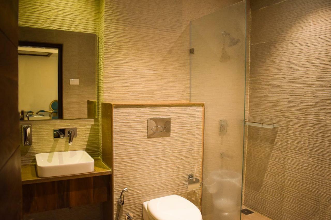 วัน เอิร์ธ จีจี รีเจนซี Hotel อัมริตสา ภายนอก รูปภาพ
